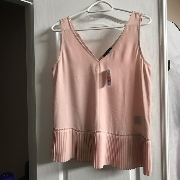 Blush Pink Pleated Peplum Tank - Picture 4 of 4